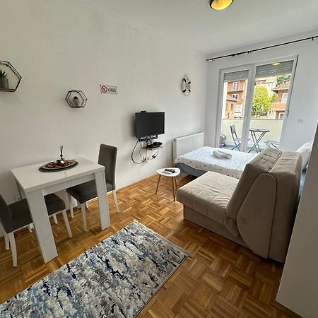 Apartment Guri Priština Exteriér fotografie